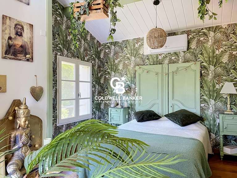 Maison Saintes - 5 chambres - 290m²