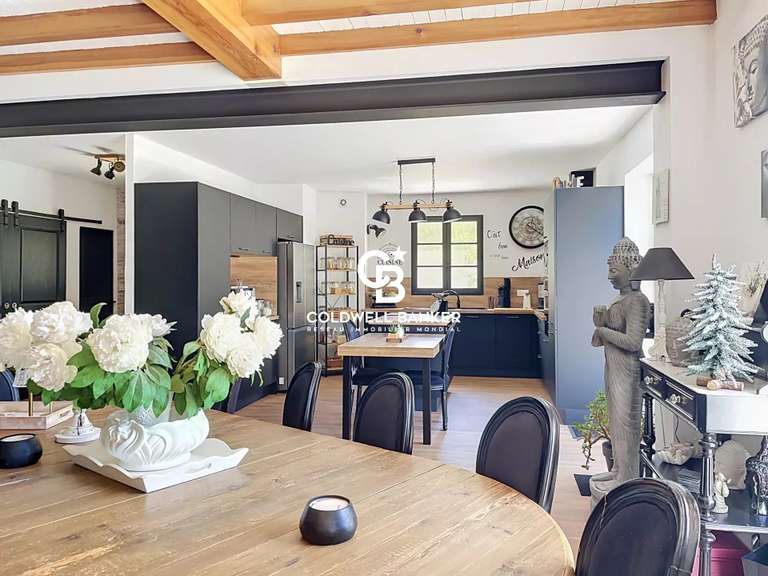 Maison Saintes - 5 chambres - 290m²