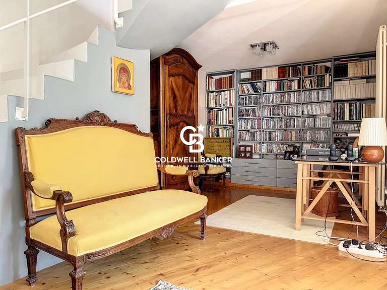 Maison Saintes - 7 chambres - 552m²