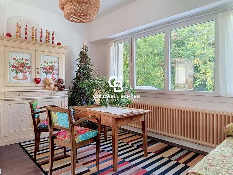 Maison Saintes - 4 chambres - 258m²