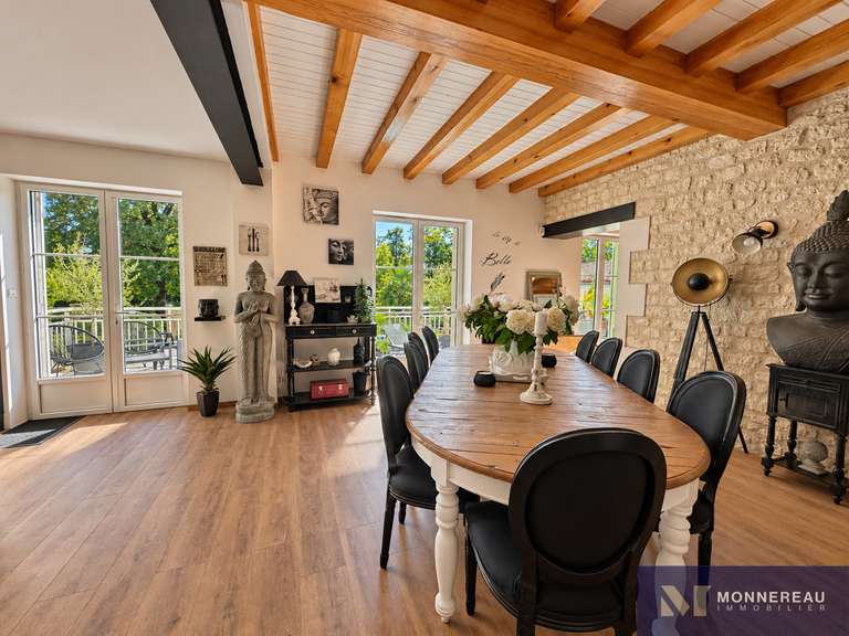 Maison Saintes - 5 chambres - 240m²