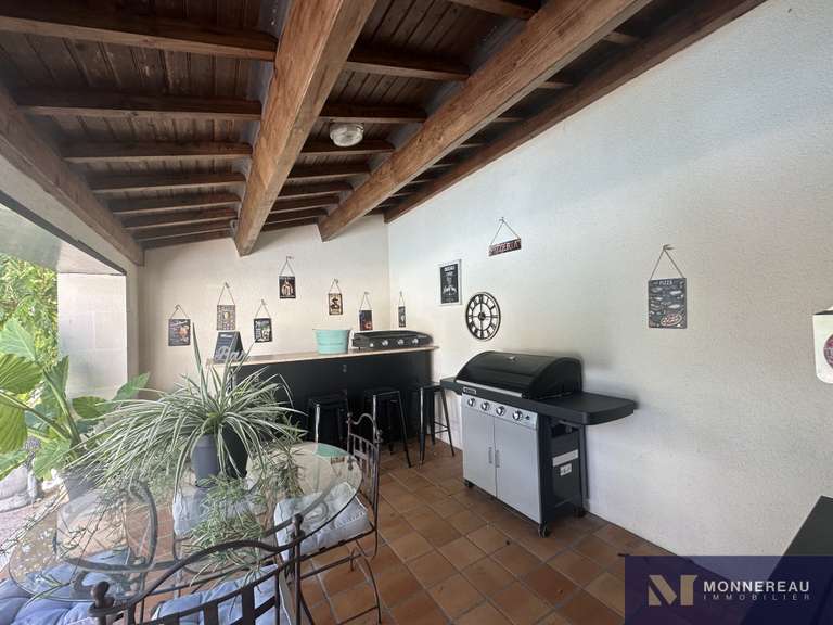 Maison Saintes - 5 chambres - 240m²