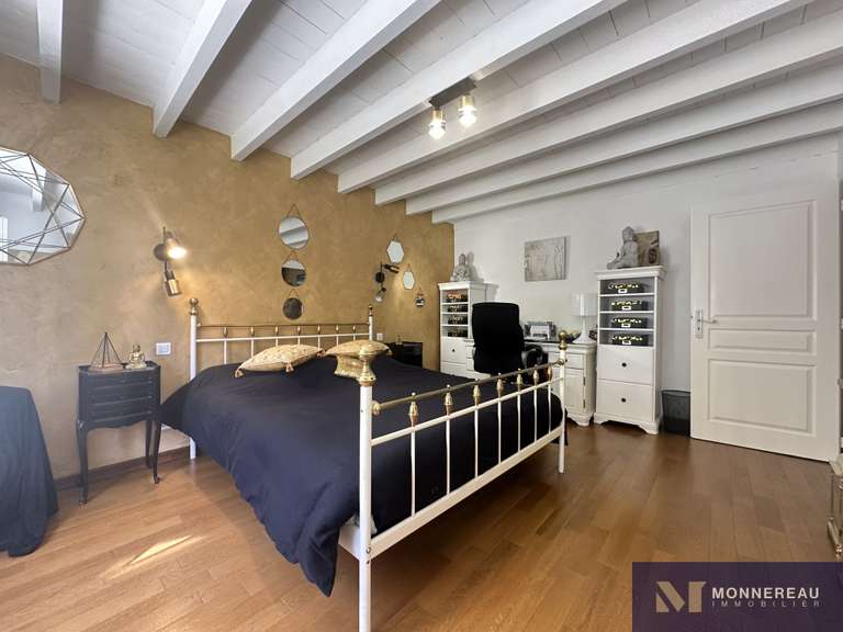 Maison Saintes - 5 chambres - 240m²