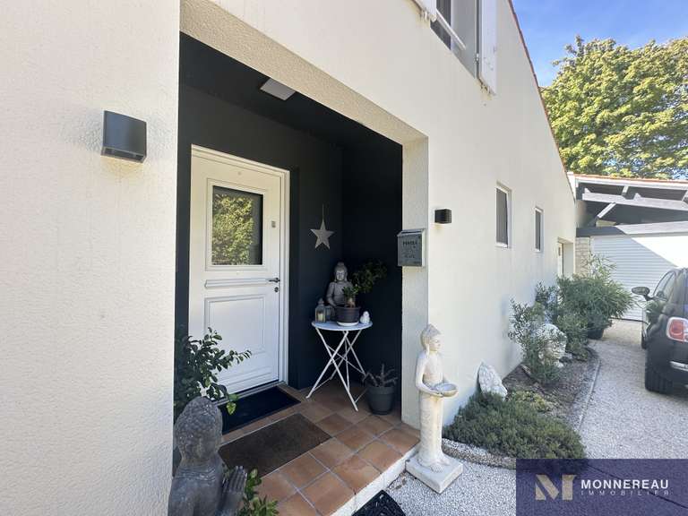 Maison Saintes - 5 chambres - 240m²