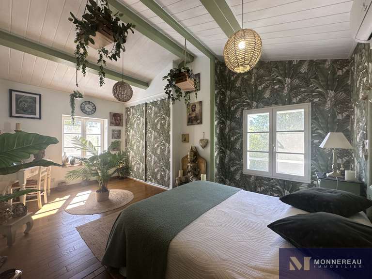 Maison Saintes - 5 chambres - 240m²