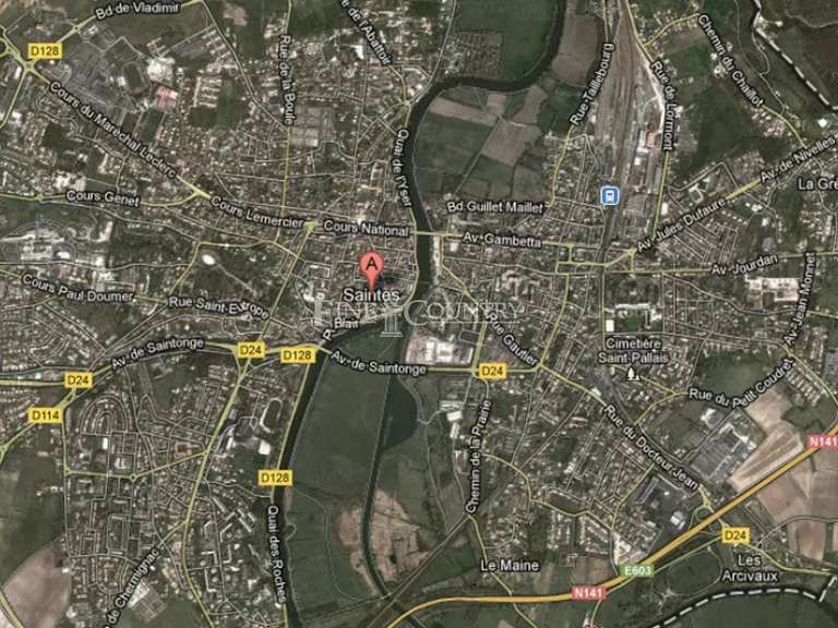 Terrain Saintes - 68924m²