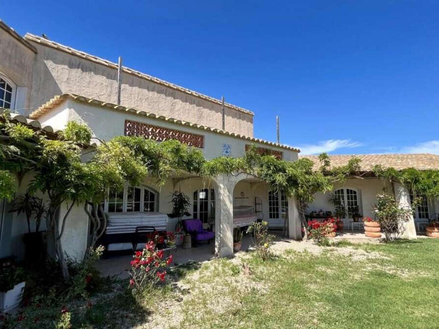House Saintes-Maries-de-la-Mer