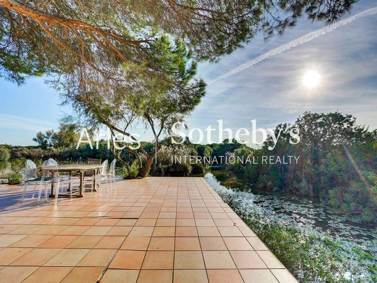 House Saintes-Maries-de-la-Mer - 7 bedrooms - 323m²