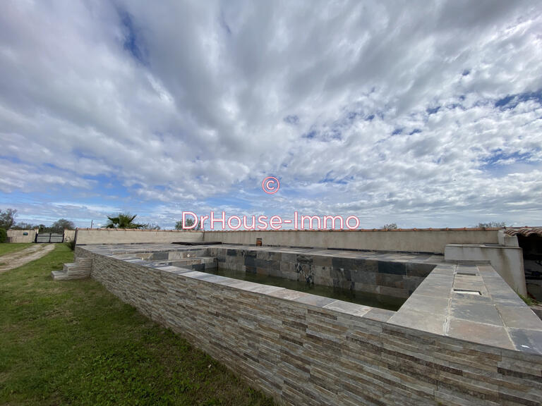 Villa Saintes-Maries-de-la-Mer - 9 chambres - 308m²