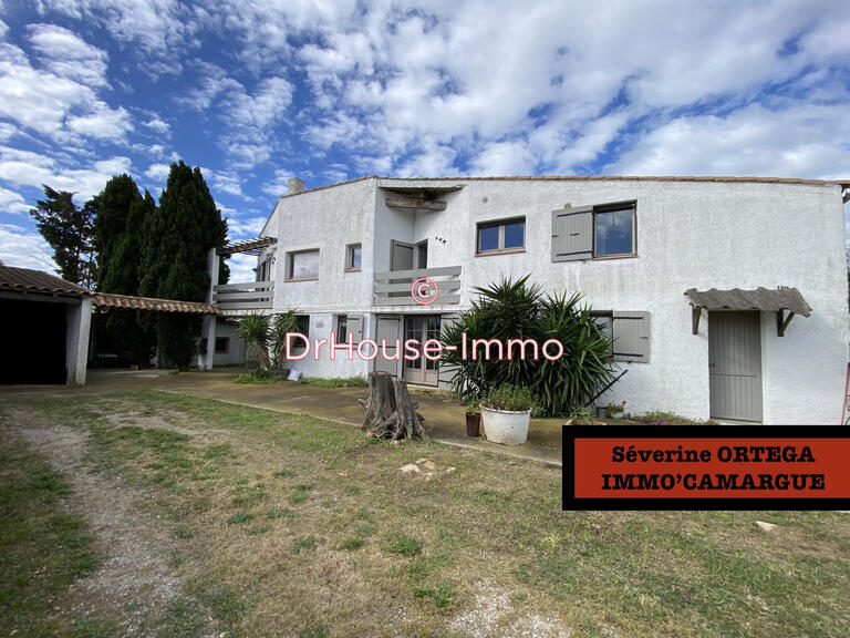 Villa Saintes-Maries-de-la-Mer - 9 chambres - 308m²