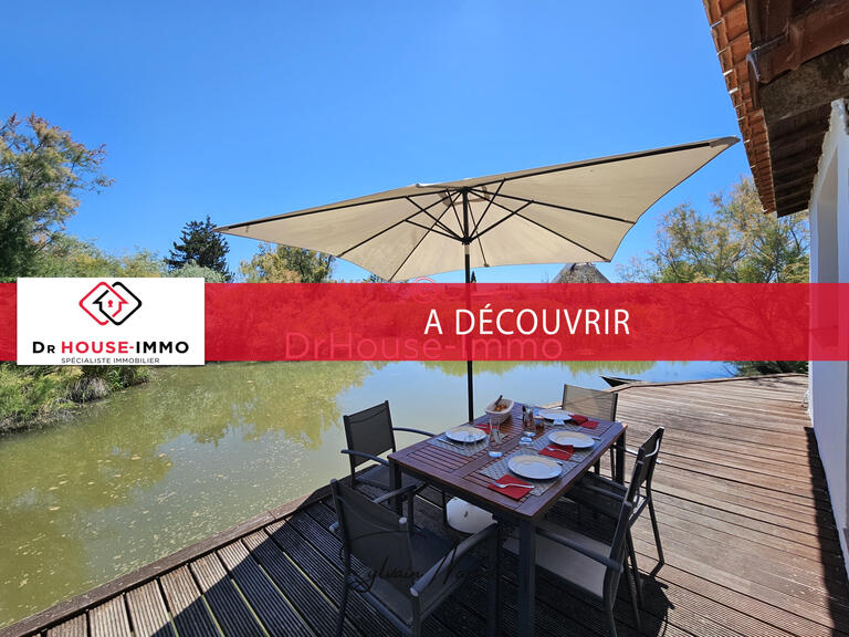 Villa Saintes-Maries-de-la-Mer - 9 chambres - 290m²