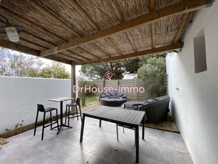 Villa Saintes-Maries-de-la-Mer - 9 chambres - 308m²