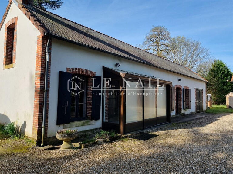 Propriété Salbris - 12 chambres - 520m²