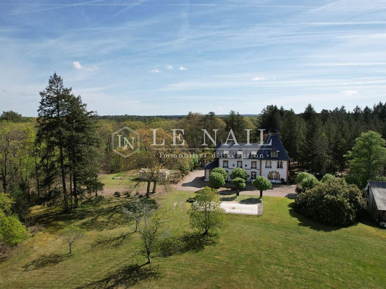 Propriété Salbris - 12 chambres - 520m²