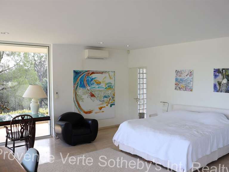 House Salernes - 610m²
