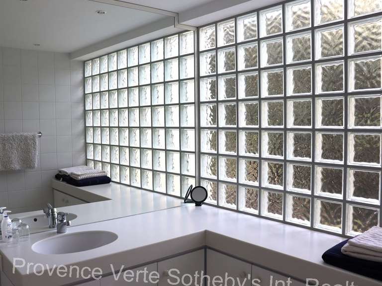 House Salernes - 610m²