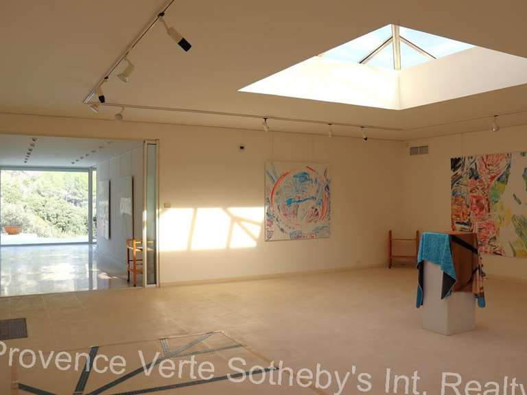 House Salernes - 610m²