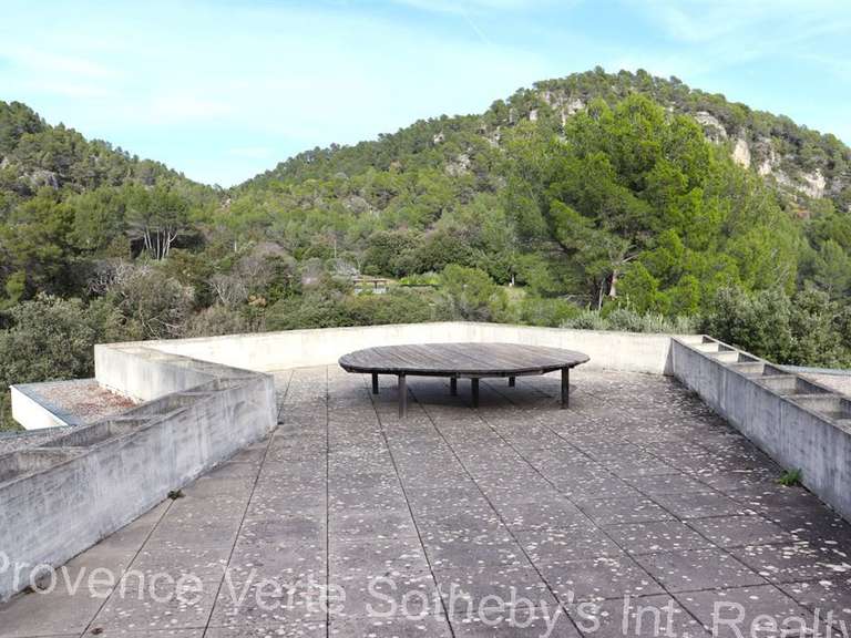 House Salernes - 610m²