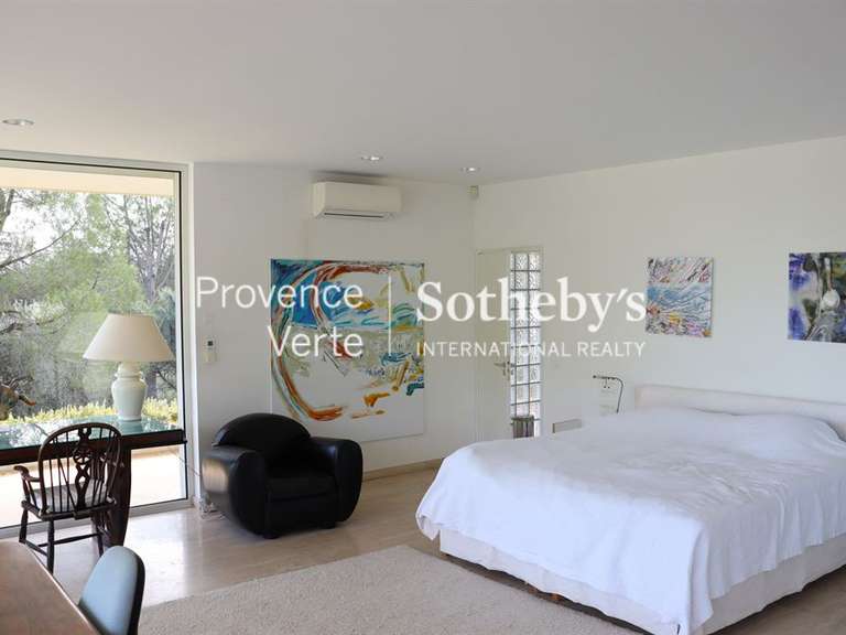 Maison Salernes - 610m²