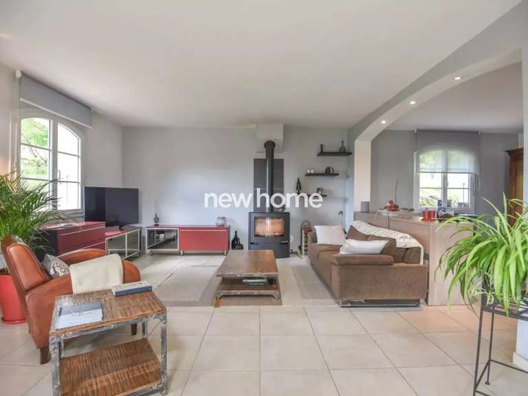 Maison Salernes - 4 chambres - 230m²