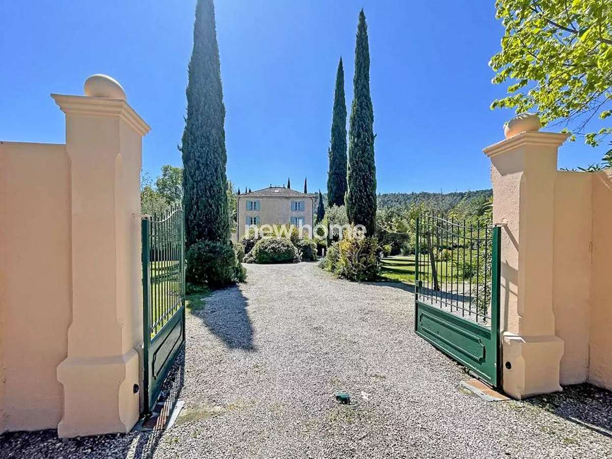 Maison Salernes