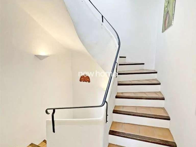 House Salernes - 7 bedrooms - 253m²