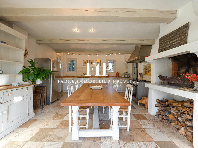 Propriété Salernes - 6 chambres - 358m²