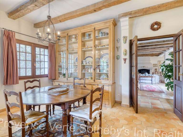 Propriété Salernes - 427m²