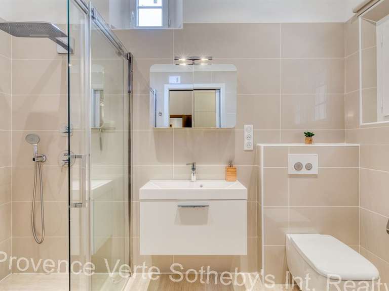 Propriété Salernes - 427m²