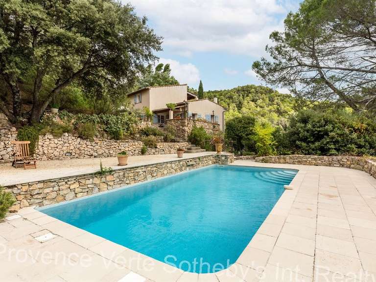 Propriété Salernes - 427m²