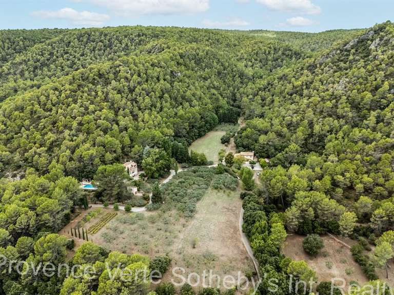 Propriété Salernes - 427m²