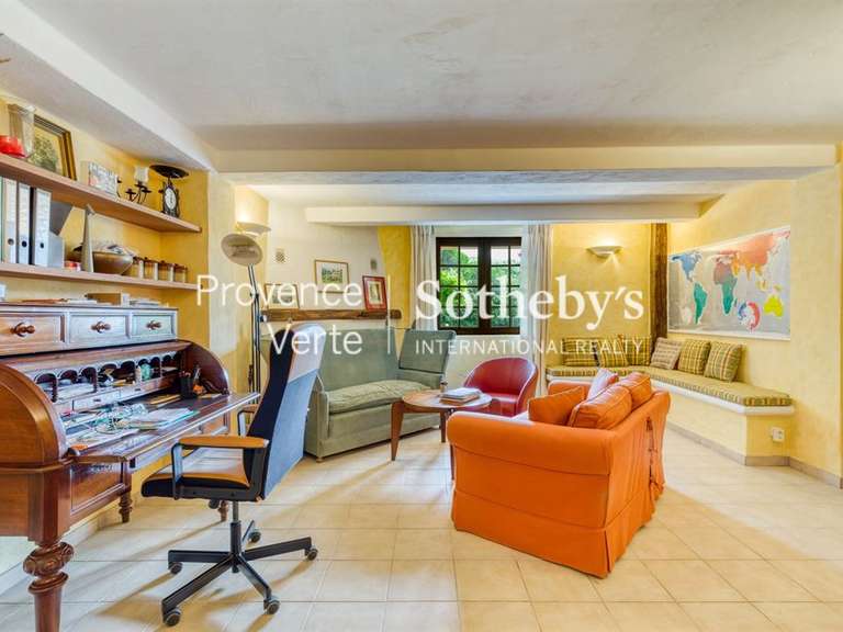 Propriété Salernes - 427m²