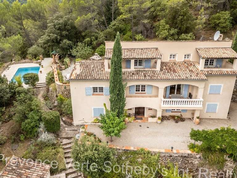 Propriété Salernes - 427m²