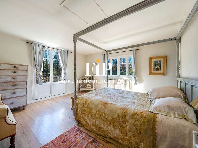 Propriété Salernes - 6 chambres - 258m²