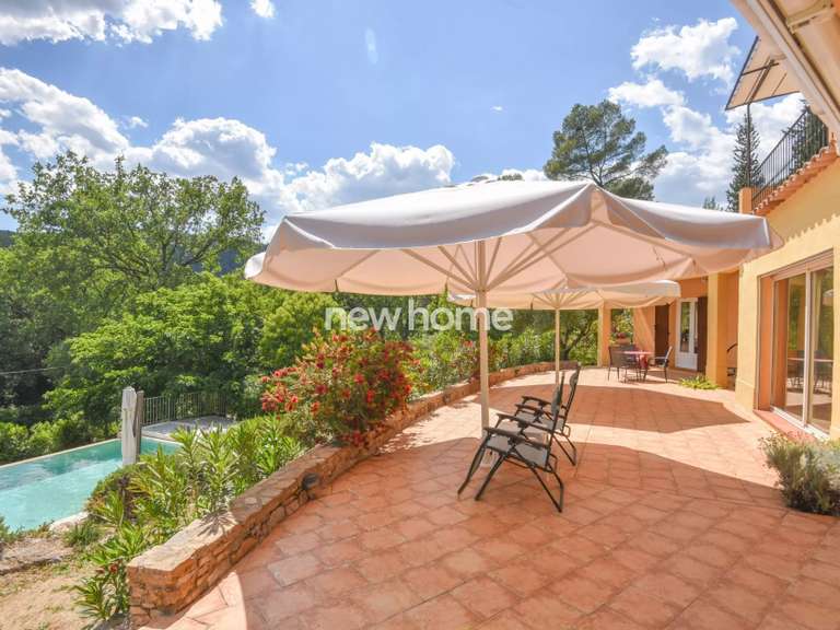 Villa Salernes - 4 chambres - 245m²