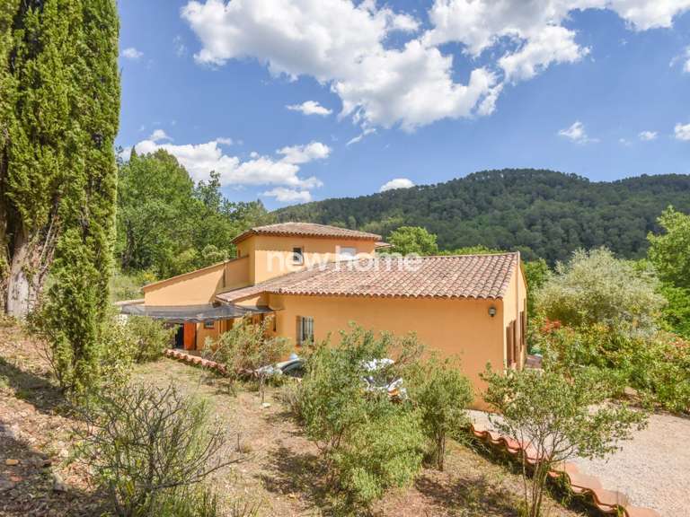 Villa Salernes - 4 chambres - 245m²