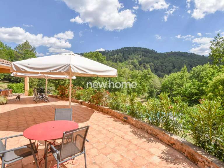 Villa Salernes - 4 chambres - 245m²