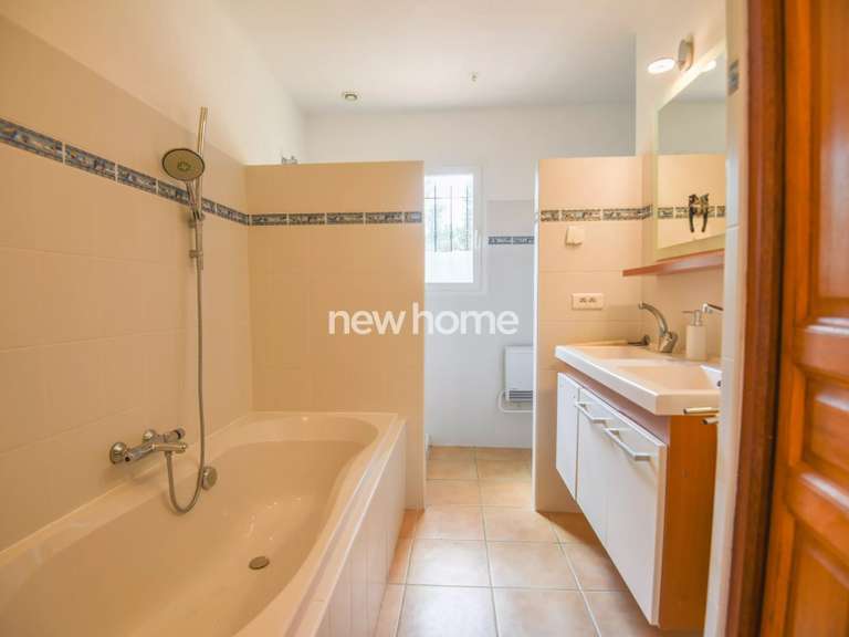 Villa Salernes - 4 chambres - 245m²