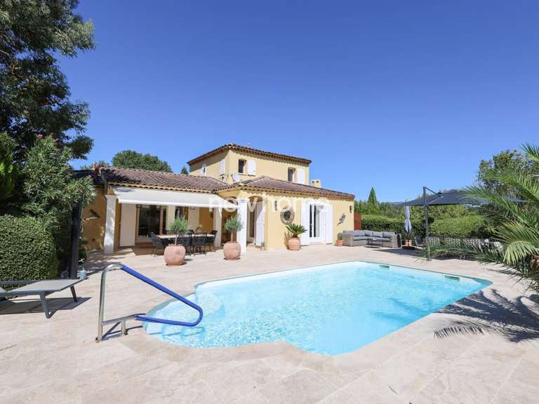 Villa Salernes - 3 chambres - 147m²