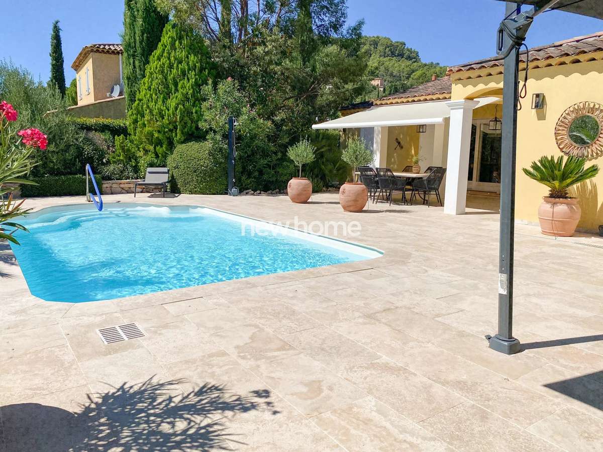 Villa Salernes