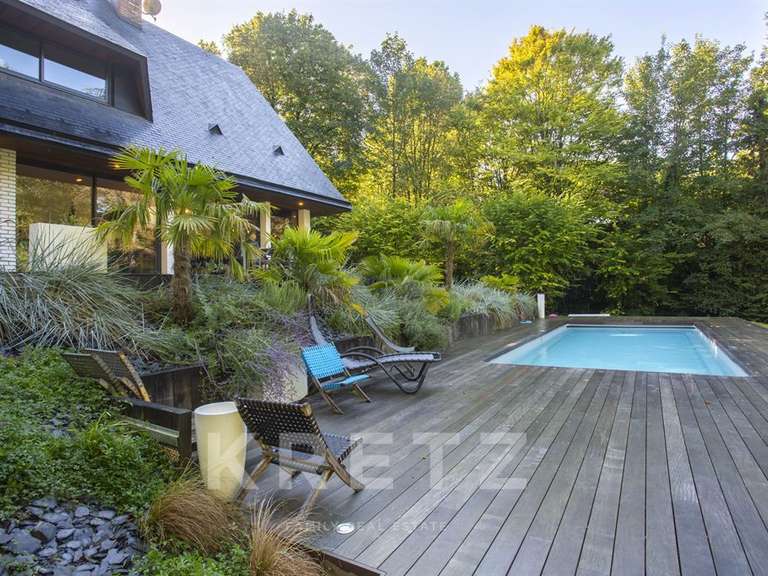 Maison Saleux - 5 chambres - 196m²