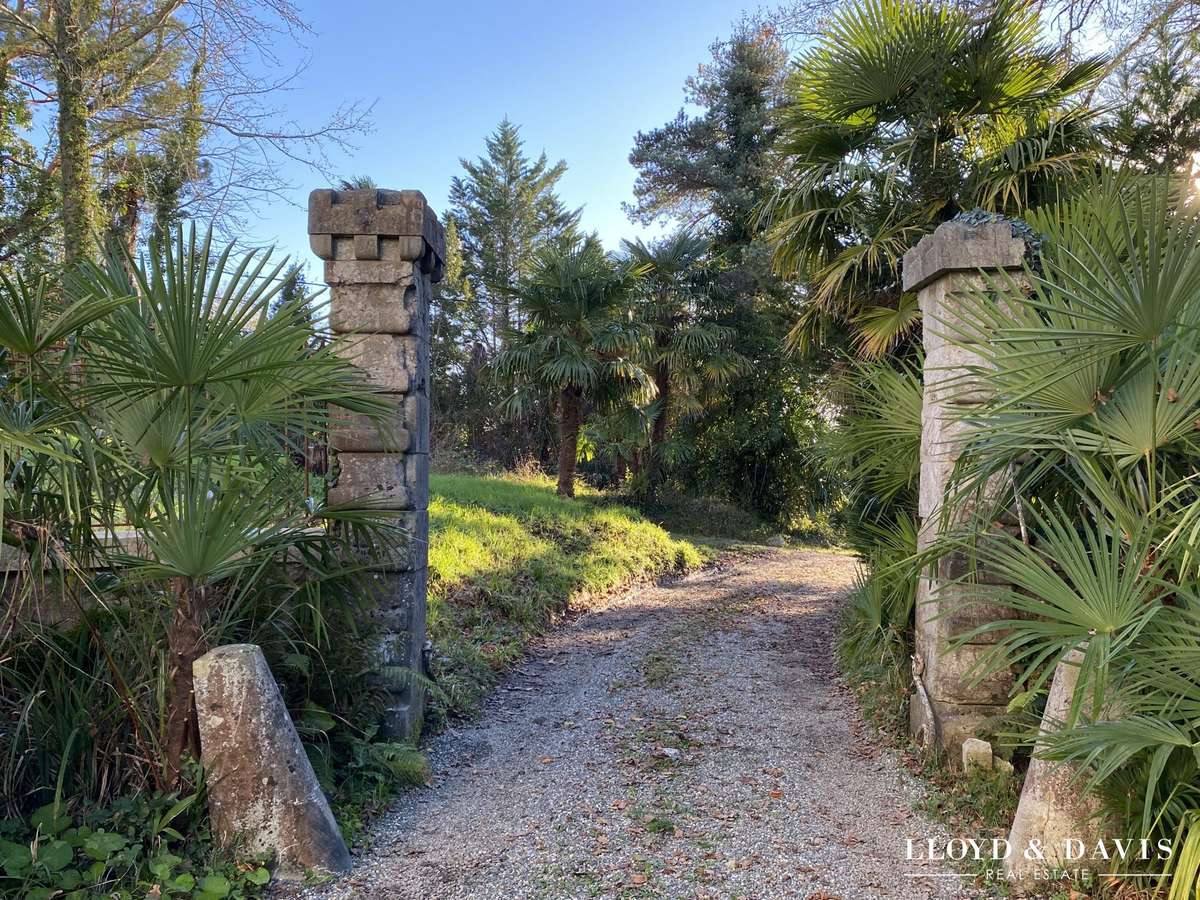 Château Salies-de-Béarn