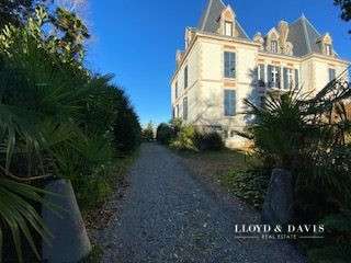 Château Salies-de-Béarn - 8 chambres - 520m²