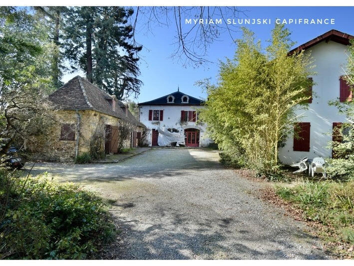 Sale House Salies-de-Béarn - 9 bedrooms