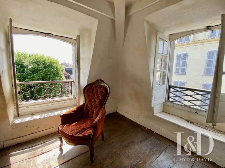 Maison Salies-de-Béarn - 10 chambres - 470m²