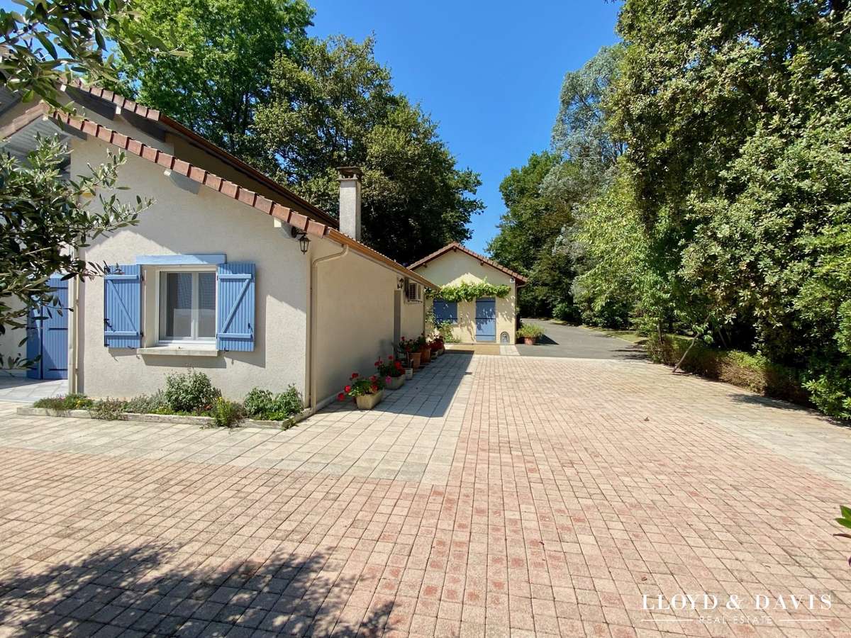 House Salies-de-Béarn