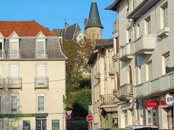 Propriété Salies-de-Béarn - 46 chambres