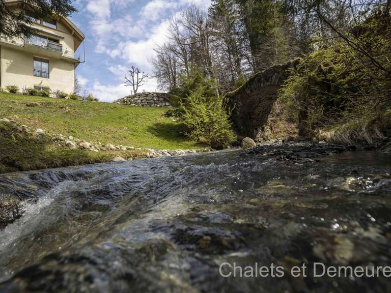 Maison Sallanches - 6 chambres - 341m²