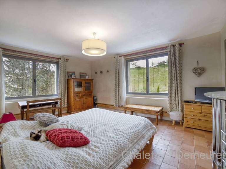 Maison Sallanches - 6 chambres - 341m²