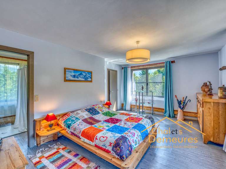 Maison Sallanches - 6 chambres - 341m²